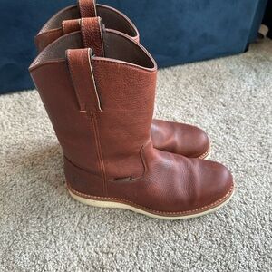 Chippewa Brown Leather Pull-On Boots